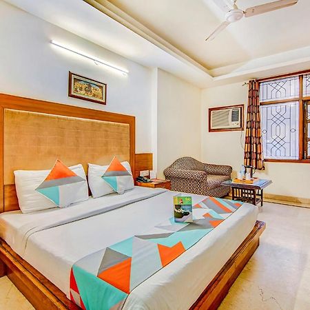 Hotel Apra Deluxe Nowe Delhi Zewnętrze zdjęcie