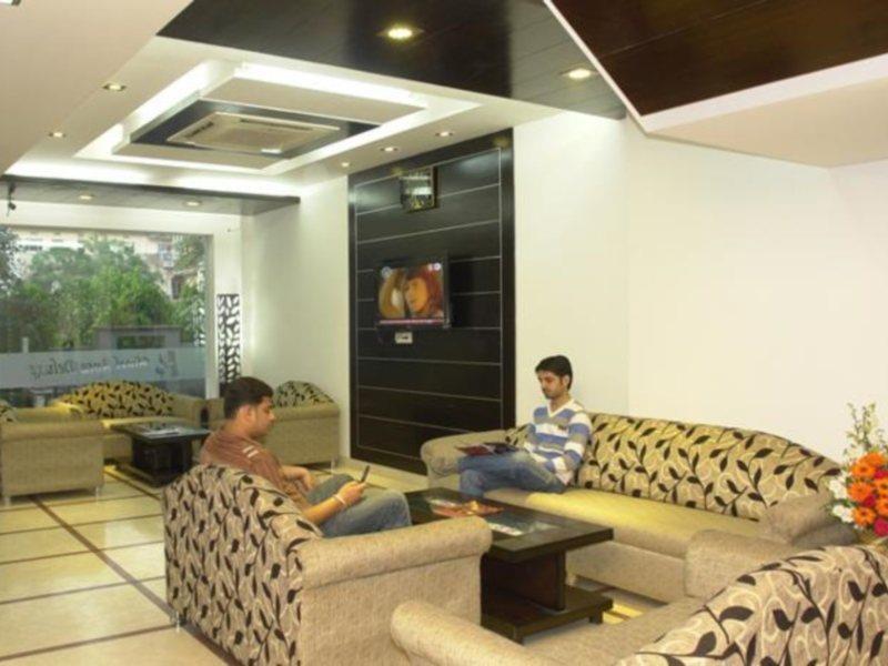 Hotel Apra Deluxe Nowe Delhi Zewnętrze zdjęcie